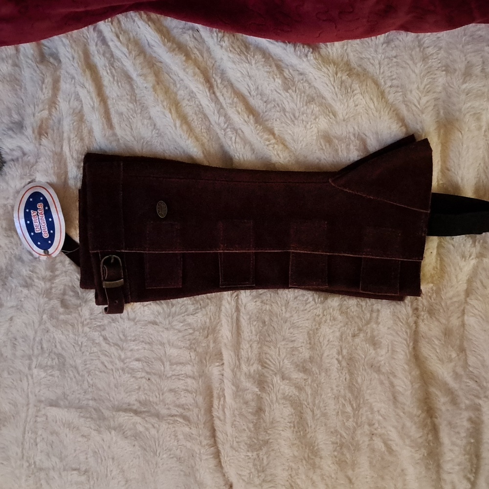 Derby Originals suede leather half chaps